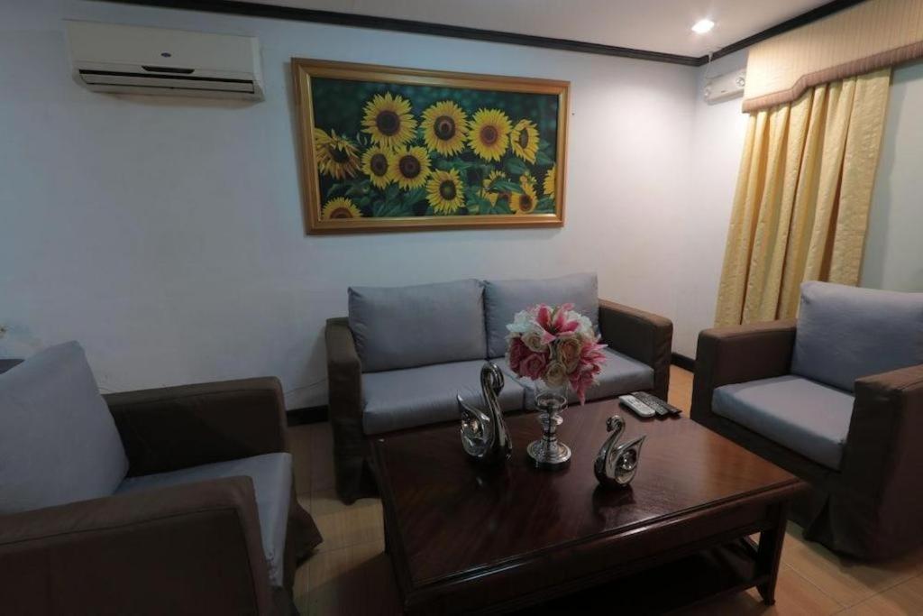 Davao City D' Leonor Hotel מראה חיצוני תמונה