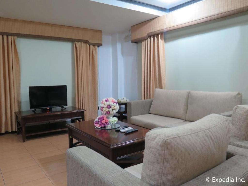 Davao City D' Leonor Hotel מראה חיצוני תמונה