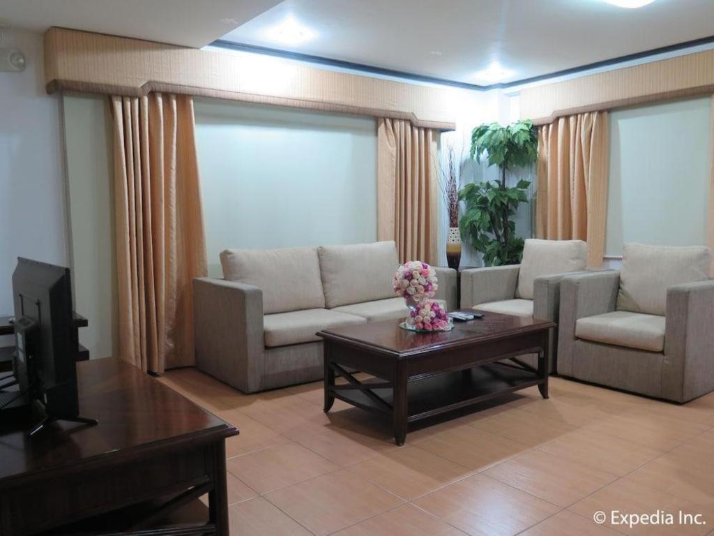 Davao City D' Leonor Hotel מראה חיצוני תמונה